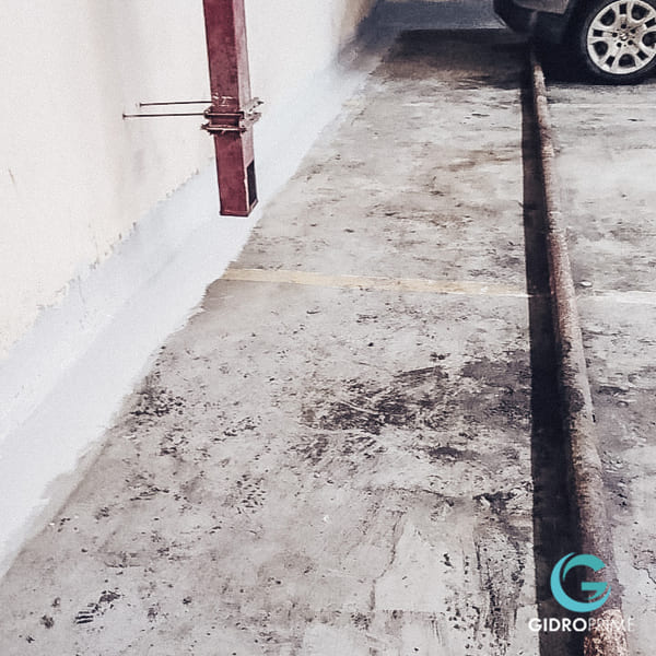 Гидроизоляция примыканий стена-пол в подземном паркинге (16)